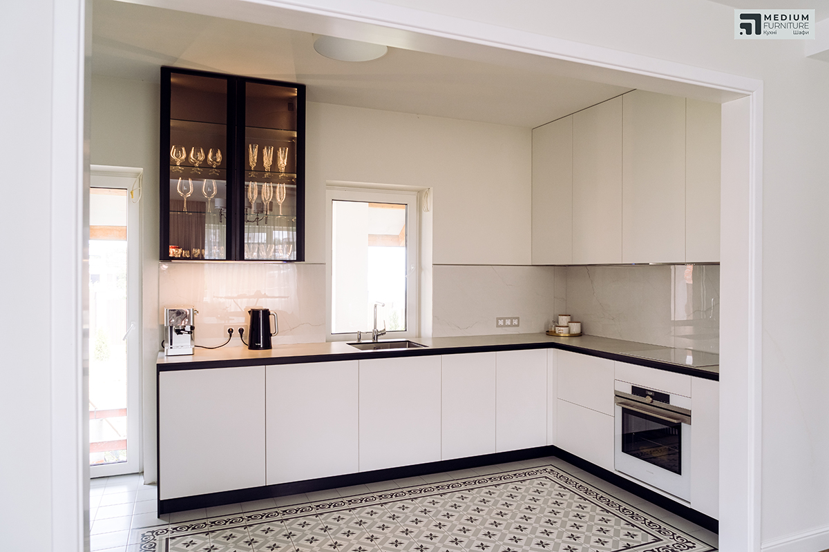 Decor Kitchen in Vinnyky countertops Fundermax - photo №2